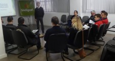 Treinamento aborda gest&#227;o familiar na ind&#250;stria gr&#225;fica
